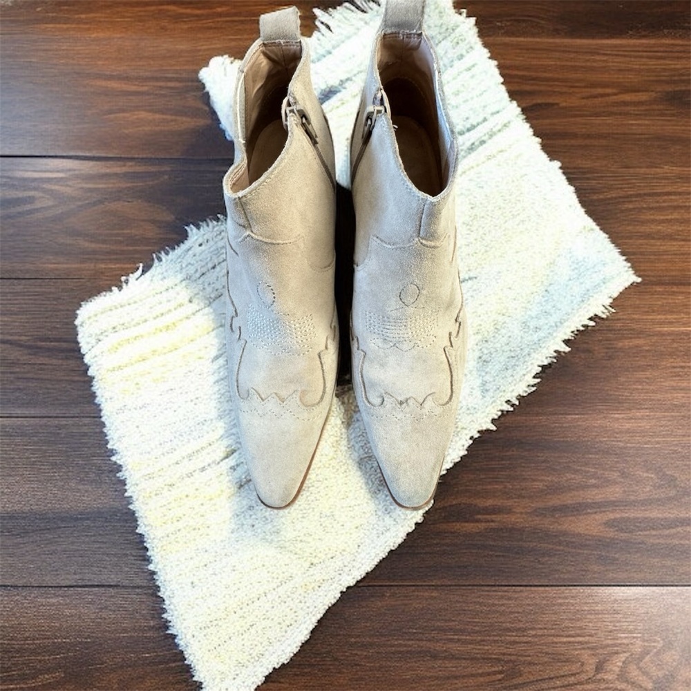 Zara suede cowboy booties, Size 38 (7.5) - Picture 3 of 7